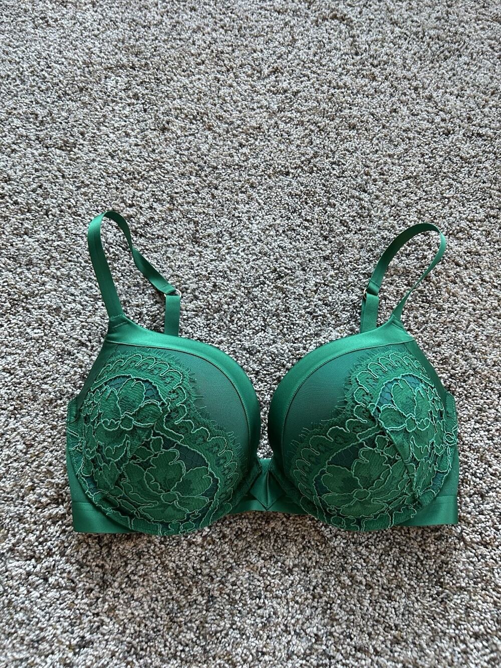 Victoria’s Secret Bra 32DDD Very Sexy PUSH-UP / Pigeonnant Green EXCELLENT F26